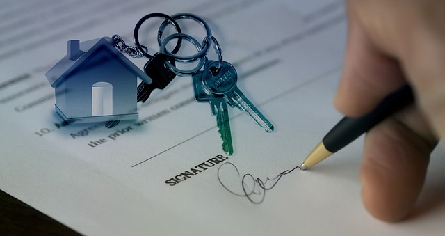 sale, sold, hand, signature, house, purchase, property, business, buyer, to buy, market, estate agents, real estate agent, building, sold, signature, property, property, property, property, property